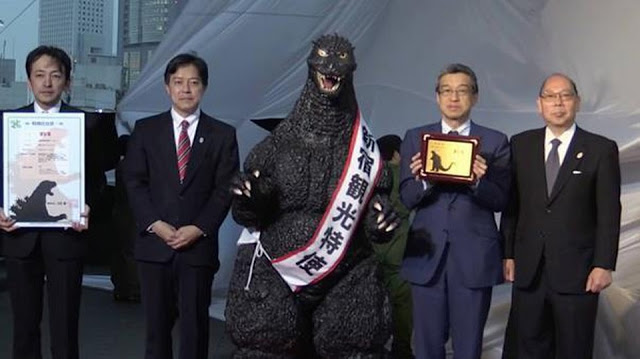 Quái vật Godzilla trở thành công dân khu vực Shinjiku