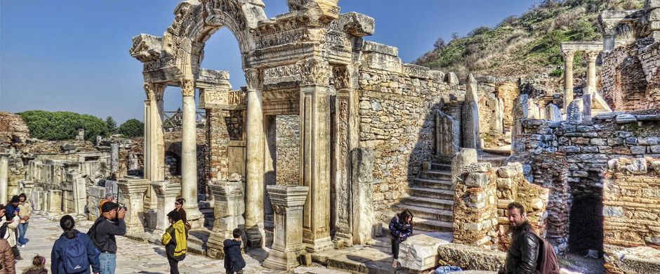 Đền thờ Hadrian - Temple of Hadrian - Selçuk - Thổ Nhĩ Kỳ