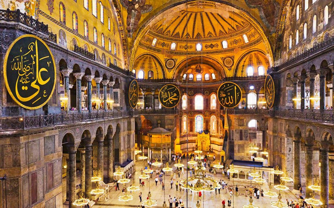 Bi mat ben trong Thanh duong Hagia Sophia hinh anh 1 