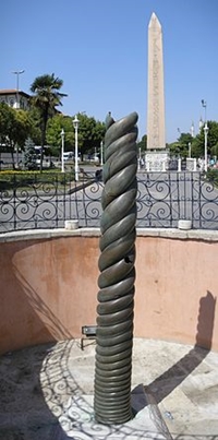 Snake_column_Hippodrome_Constantinople_2007