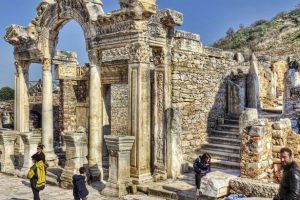 Đền thờ Hadrian &#8211; Temple of Hadrian &#8211; Selçuk &#8211; Thổ Nhĩ Kỳ