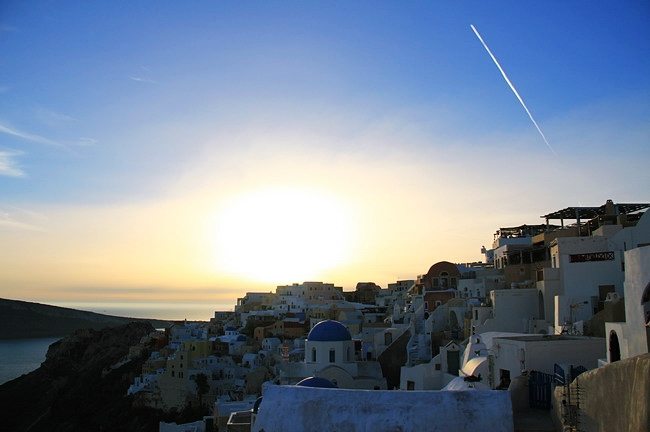 Màu xanh mê hoặc ở Santorini