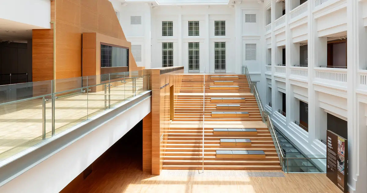 Hành Trình Khám Phá Hai Điểm Đến