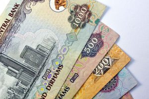 Dubai tiêu tiền gì quy đổi ra tiền Việt ra sao